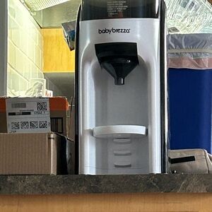 babybrezza White Automatic Formula Dispenser